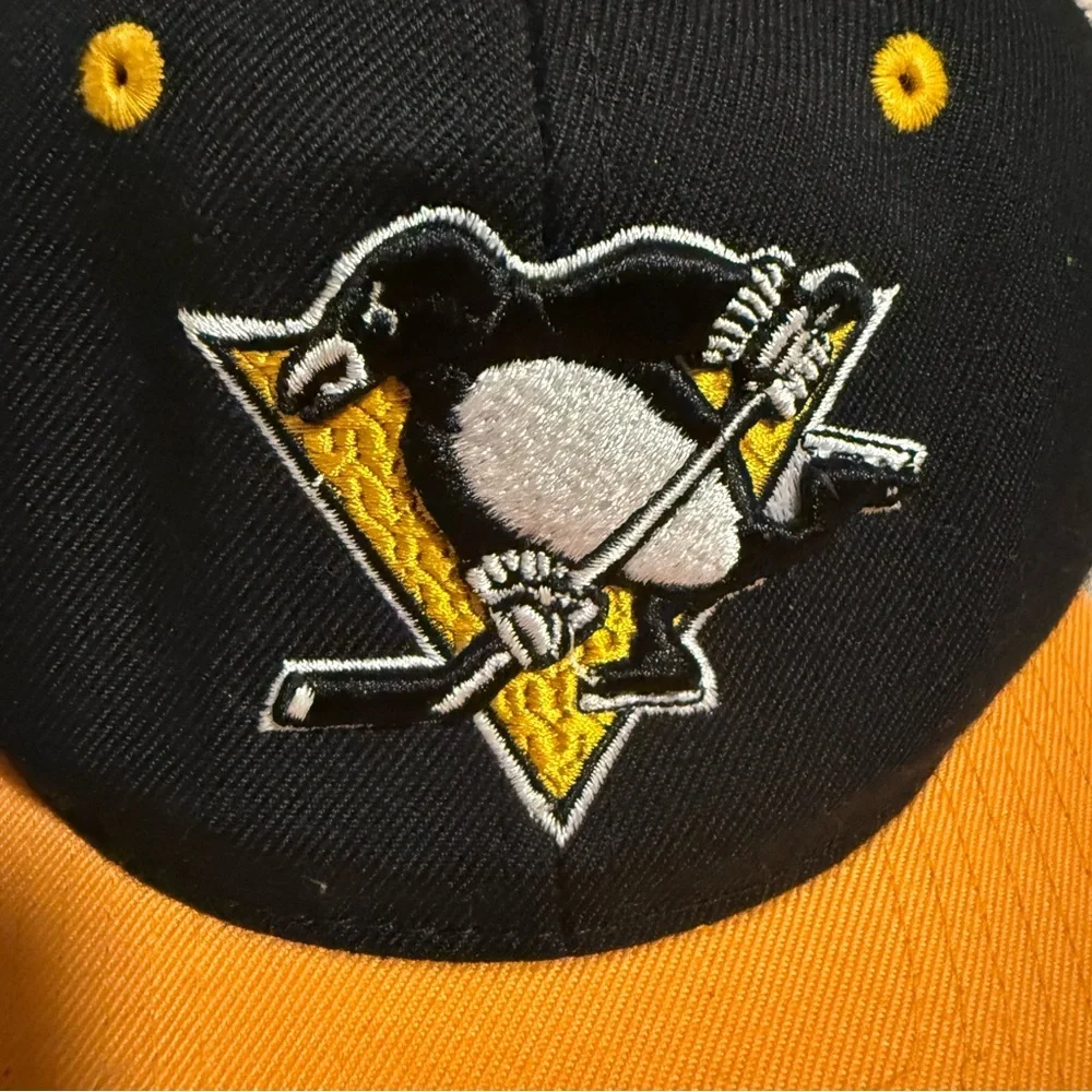 Pittsburg Penguins NHL Zephyr Adjustable Embroidered Ball Cap Hat KIDS